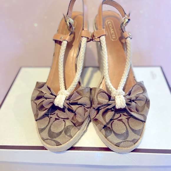 Coach Espadrille Wedge!! - Picture 2 of 4